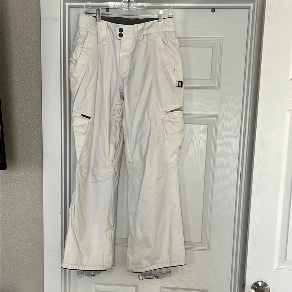 Empyre white Snow boarding pans